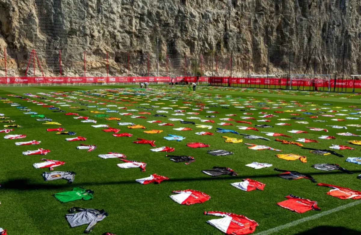 世界上收藏同一俱乐部球衣最多的球迷